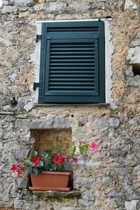 Villa Casa Nel Borgo Antico Quaratica Exterior foto